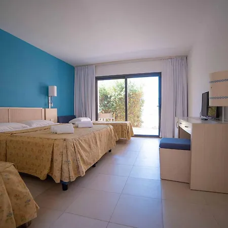 Baja Bianca 4* San Teodoro (Sardinia)